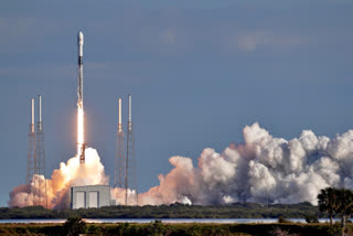 SpaceX launches 60 new Starlink satellites