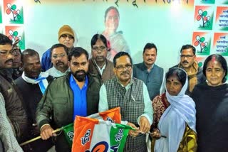2 members of Balarampur Panchayat Samiti join TMC from BJP