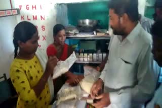 Poor quality food supply in Yalaburga Anganwadi