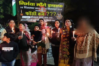 People burns candles everynight for demands Death penalty to nirbhaya accused