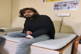 Jamia Millia student Shahdab Farooq  Jamia student discharged from AIIMS  Jamia firing incident  Jamia studenr news  പൗ​ര​ത്വ പ്രതിഷേധം  വെടിയേറ്റ വിദ്യാര്‍ഥി ആശുപത്രി വിട്ടു  ഷഹദാബ് ഫാറൂഖ്  അൽ അമീൻ