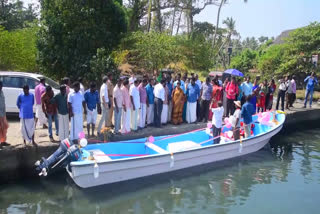 നീണ്ടകര കേന്ദ്രീകരിച്ച് ബോട്ട് നിര്‍മാണ യാഡ്  പ്രഖ്യാപനം നടത്തി മേഴ്‌സിക്കുട്ടിയമ്മ  ജെ മേഴ്‌സിക്കുട്ടിയമ്മ  കൊല്ലം  boat building yard in neendakara  mercykutty amma  kollam latest news