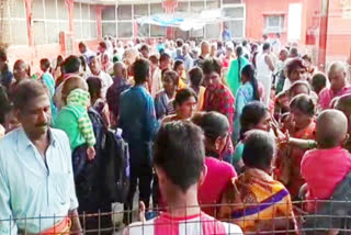 crowd of devotees in kondagattu in jagityala