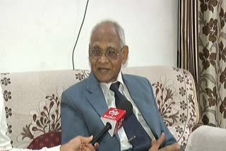 Etv bharat talks to economist Hanumant Yadav about budget in raipur