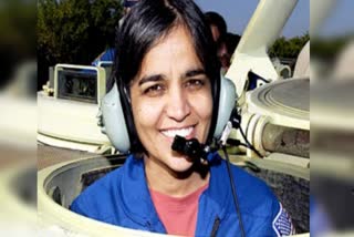 kalpana-chawla-tributes-pour-in-for-indias-first-woman-in-space