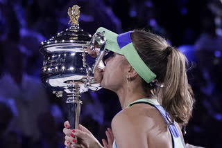 Sofia Kenin becomes youngest Australian Open champion