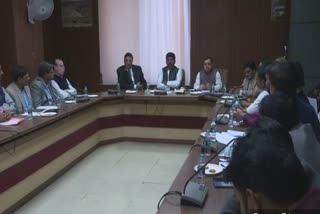 Mineral Resources Minister holds meeting with mineral officials and sand contractors