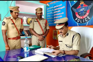 eluru range dig visite nagayalanka police station