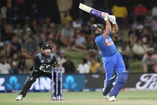 india-set-a-target-of-164-for-nz
