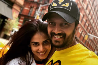 Riteish and genelia Wedding anniversary, Riteish and genelia romantic pics, Riteish and genelia Wedding Pictures, Riteish and genelia anniversary celebration, Riteish and genelia love story, रितेश और जेनेलिया शादी की सालगिरह, रितेश और जेनेलिया वेडिंग एनिवर्सरी, रितेश और जेनेलिया वेडिंग पिक्स, रितेश और जेनेलिया लव स्टोरी, रितेश और जेनेलिया एनिवर्सरी सेलिब्रेशन