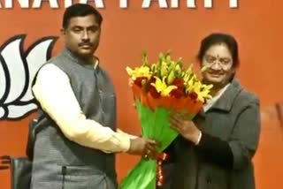 sasikala pushpa joins bjp in tamil nadu