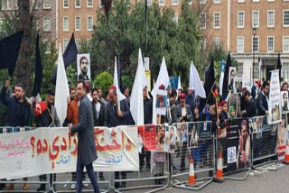 UK government  Anti-Pakistan protest  London government  Pashtun Tahafuz Movement  മൻസൂർ പഷ്‌തൂൺ  ലണ്ടൻ  പാകിസ്ഥാൻ എംബസി  പഷ്‌തൂൺ ജനവിഭാഗം  പിടിഎം നേതാക്കൾ