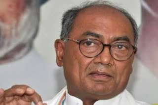 Digvijay singh criticized government for giving Padmashree to Adnan Sami