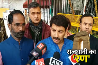 manoj tiwari complaint to EC against kejriwal