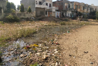 Banaskantha  district Gulbani Nagar area of Disa wrapped in dirt