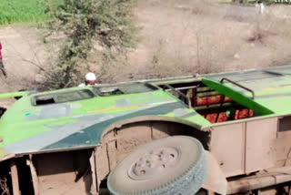 Uncontrolled bus overturned