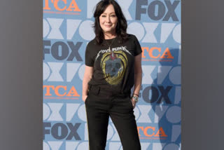 Shannen Doherty reveals she has stage four breast cancer