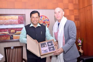 Assam CM Sonowal with Israeli ambassador to India Ron Malka in Guwahati in May 2019