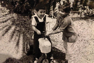 Sister Shweta posts throwback picture of Abhishek Bachchan on b'day