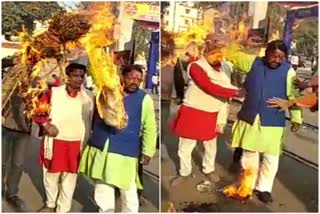 Effigies of JVM Supremo Babulal Marandi, Babulal Marandi, JVM Supremo Babulal Marandi, जेवीएम सुप्रीमो, बाबूलाल मरांडी,  जेवीएम सुप्रीमो बाबूलाल मरांडी, बाबूलाल मरांडी का पुतला दहन