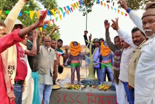 Martyr Siddho Kanhu statue unveiled in dumka
