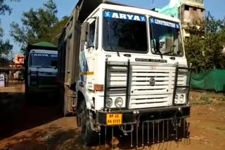 11 dumper seized in Vidisha doing illegal transport