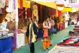 40 lakh sales on 9th day of Khadi fair in deoghar