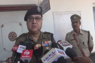 for-the-safety-of-railway-journey-need-passengers-help-say-rpf-ig-raja-ram-at-koraput