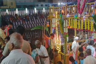 மாங்காடு காமாட்சி அம்மன் கோயிலில் நடைபெற்ற தைப்பூச தெப்ப உற்சவம்