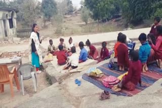 Primary school Namkum, student upset, Education Minister Jagarnath Mahto, प्राथमिक विद्यालय नामकुम, छात्र परेशान, शिक्षा मंत्री जगगनाथ महतो