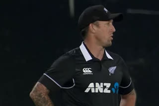 nz-vs-ind-blackcaps-coach-fields-in-2nd-odi