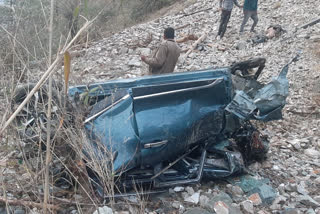 car driver dead in road accident