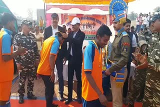 CRPF organized football match in Naxalite affected areas in palamu