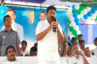 minister suresh