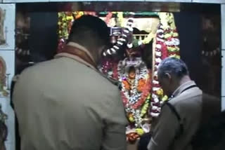 vijayawada cp dwaraka tirumalarao visit vuyyuru veeramma talli temple