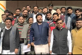 Former cabinet minister Kamal Akhtar along with his supporters in the district Amroha