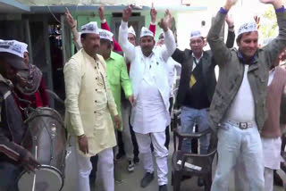 aam admi party celebration in rohtak office