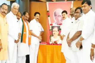 Pandit Deen Dayal celebrates his death at nampally hyderabad today