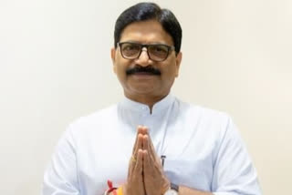 Sena leader Waikar named chief coordinator in Maharashtra CMO