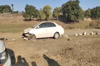 car-crashes-near-toll-plaza-one-dead-three-serious-in-chhindwara