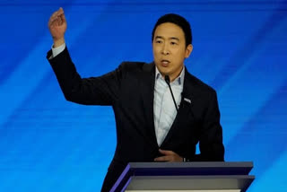 US government 2020 US presidential election Andrew Yang Freedom Dividend Pilot Program அமெரிக்க அதிபர் தேர்தல் போட்டியிலிருந்து வெளியேறிய ஆண்ட்ரூ யாங் அமெரிக்க அதிபர் தேர்தல், ஆண்ட்ரூ யாங் Democrat Andrew Yang ends 2020 presidential bid