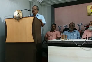 m.t. vasudevan nair  journalism  kozhikode  press  മാധ്യമ പ്രവർത്തനം  എം.ടി  കോഴിക്കോട്  മാധ്യമപ്രവർത്തനം