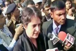 priyanka-gandhi-said-police-administration-tortured-women-in-azamgarh