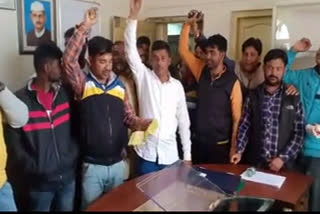 mining-traders-accused-rm-of-exploitation-in-haldwani