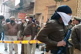 5 dead body found in house bhajanpura delhi