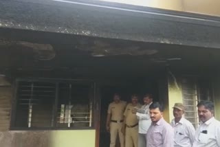 Man sets Police inspector's house on fire in Kolhapur