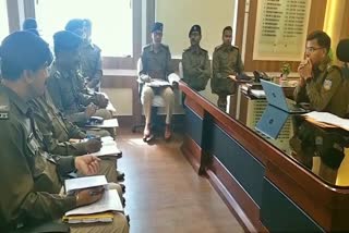 Crime review meeting of SP Prabhat Kumar in Ramgarh with all the police station in-charge of the district