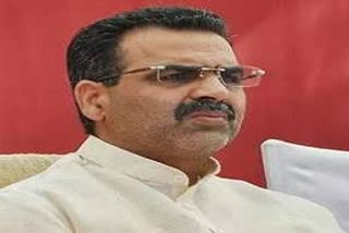 union-minister-dr-sanjeev-balyan-appears-in-muzaffarnagar-court