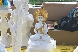 italian marble statue in surajkund mela