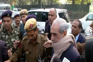 SC refuses interim relief to Sajjan Kumar in 1984 anti-Sikh riots case